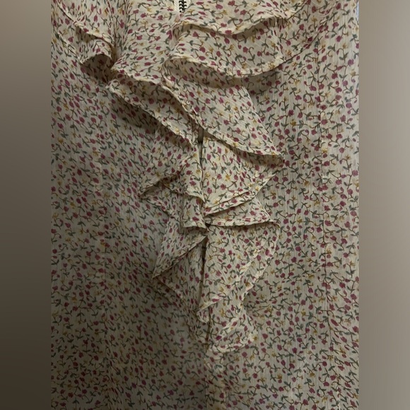 Forever 21 | Floral Ruffle Front Spaghetti Strap Tank-Top | Large - Picture 6 of 9